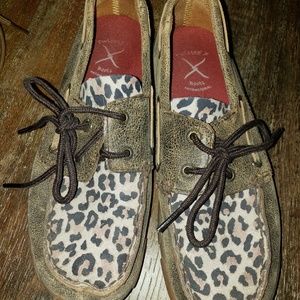 Twisted x cheetah slip on